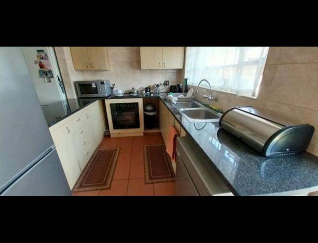 3 BEDROOM TOWNHOUSE FOR SALE IN BRACKENDOWNS